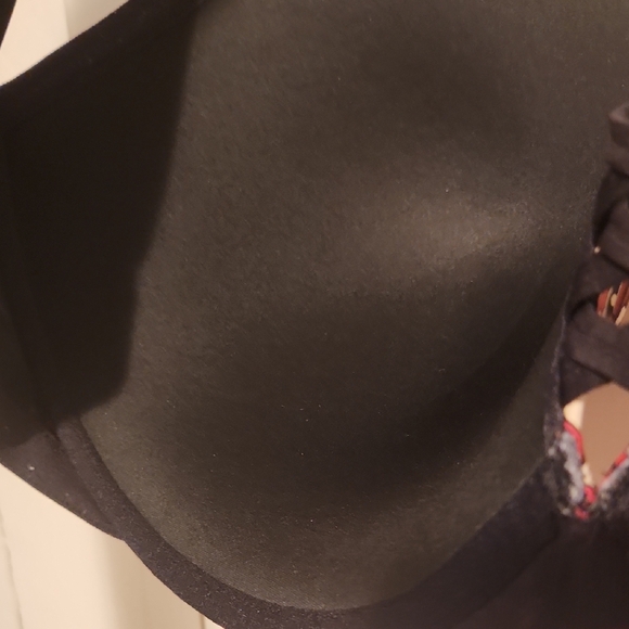 🔥Torrid Push Up Plunge 360° Back Smoothing Tech Black and Red Tattoo Print Bra - Picture 4 of 6